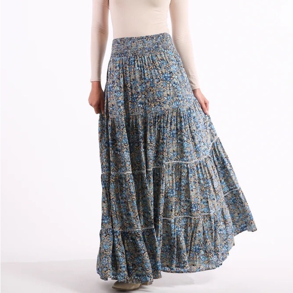 Sea Lustre Cruz Tan Leopard Tiger Animal Print Smocked Tiered Maxi Skirt - XS - Picture 3 of 14